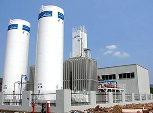 Vacuum Insulated Cryogenic Liquid Storage Tank