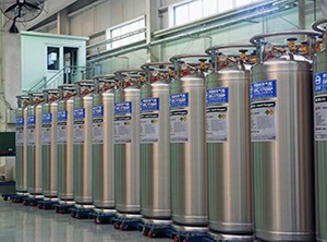 Conventional cryogenic insulated cylinders