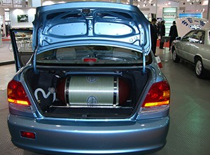 CNG steel liner for vehicles is looped around cylinders